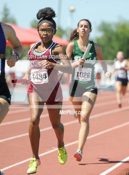 Thumbnail 2 in AIA Track & Field Championships (Girls 4x800 Relay) photogallery.