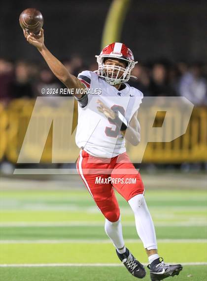 Thumbnail 3 in St. Pius X-St. Matthias Academy vs St Francis photogallery.