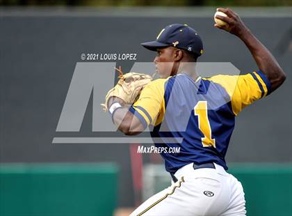 Thumbnail 3 in Arlington @ Millikan (CIF SS DIV 3 Championship) photogallery.