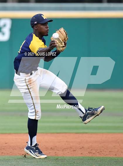 Thumbnail 3 in Arlington @ Millikan (CIF SS DIV 3 Championship) photogallery.