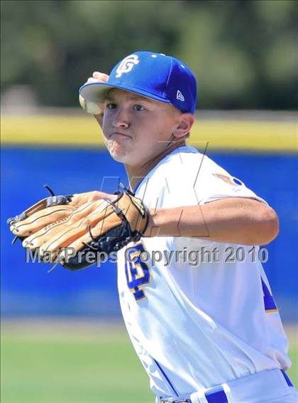 Thumbnail 1 in Point Loma vs Grossmont (CIF SDS D2 Playoffs) photogallery.