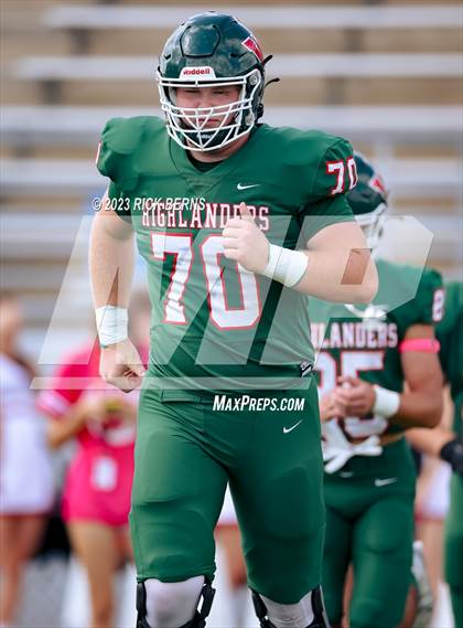 Thumbnail 2 in The Woodlands vs Willis photogallery.