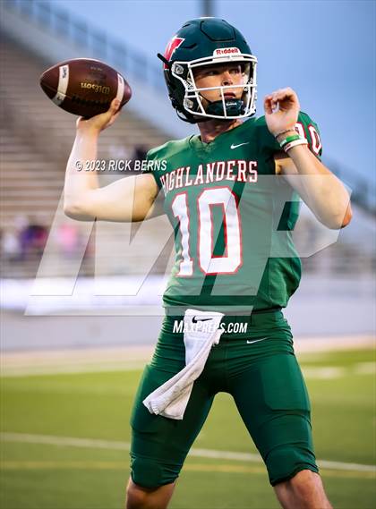 Thumbnail 1 in The Woodlands vs Willis photogallery.