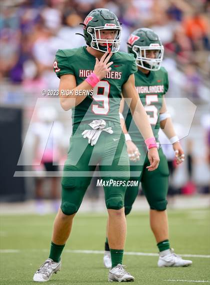 Thumbnail 1 in The Woodlands vs Willis photogallery.