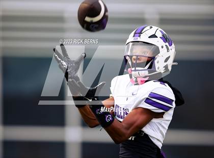 Thumbnail 2 in The Woodlands vs Willis photogallery.