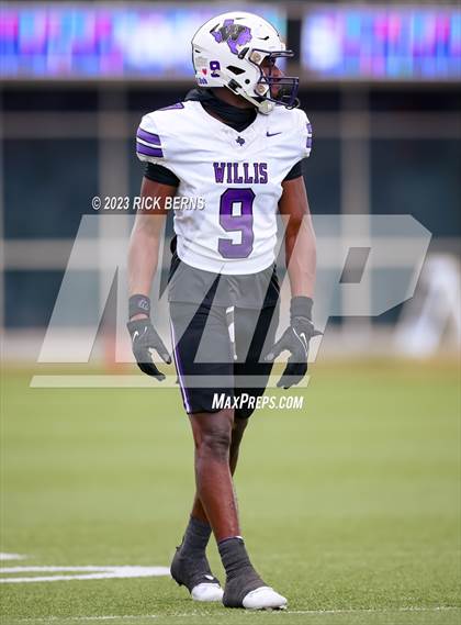 Thumbnail 2 in The Woodlands vs Willis photogallery.