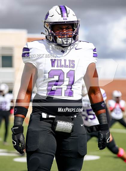 Thumbnail 2 in The Woodlands vs Willis photogallery.