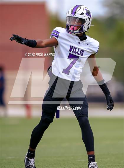 Thumbnail 3 in The Woodlands vs Willis photogallery.