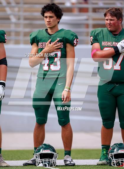 Thumbnail 2 in The Woodlands vs Willis photogallery.