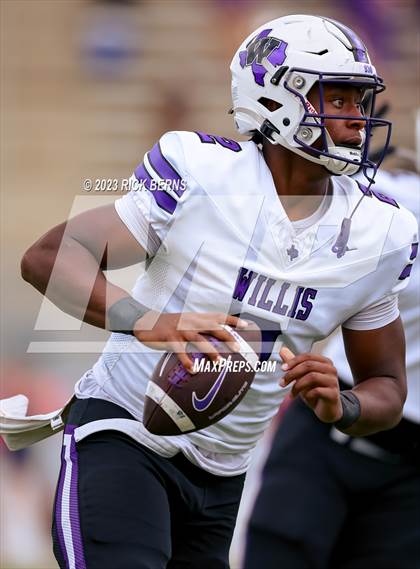 Thumbnail 1 in The Woodlands vs Willis photogallery.