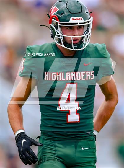 Thumbnail 2 in The Woodlands vs Willis photogallery.