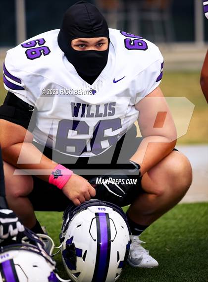 Thumbnail 2 in The Woodlands vs Willis photogallery.