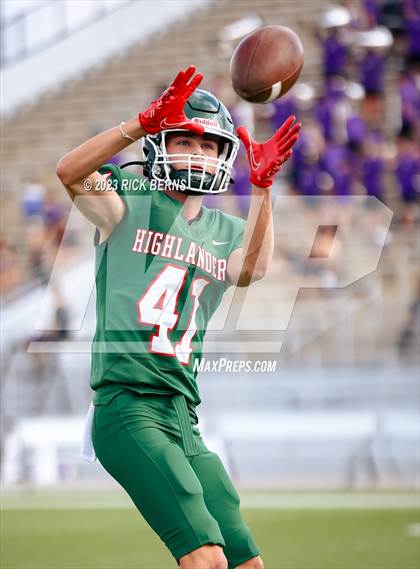 Thumbnail 2 in The Woodlands vs Willis photogallery.