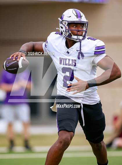 Thumbnail 3 in The Woodlands vs Willis photogallery.