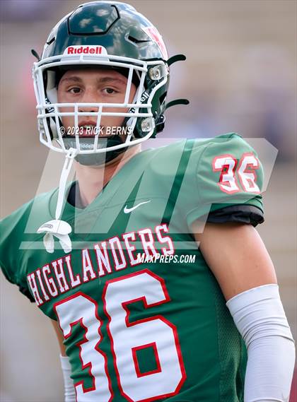 Thumbnail 1 in The Woodlands vs Willis photogallery.