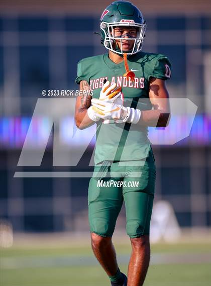 Thumbnail 3 in The Woodlands vs Willis photogallery.