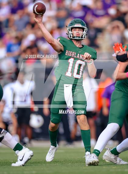 Thumbnail 1 in The Woodlands vs Willis photogallery.