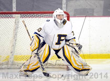 Thumbnail 1 in White Plains @ Pelham Memorial photogallery.