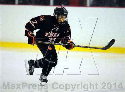 Thumbnail 2 in White Plains @ Pelham Memorial photogallery.