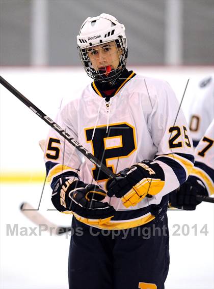 Thumbnail 2 in White Plains @ Pelham Memorial photogallery.