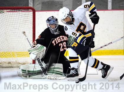 Thumbnail 2 in White Plains @ Pelham Memorial photogallery.