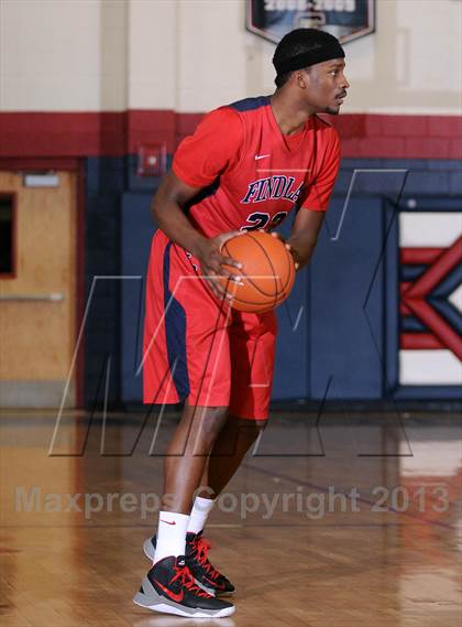 Thumbnail 2 in Findlay Prep vs. Desert Pines (Las Vegas Hoop Fest) photogallery.