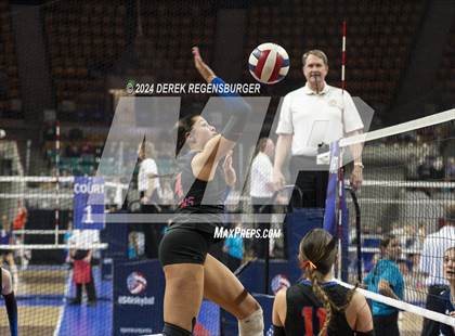 Thumbnail 3 in Valor Christian vs Legend (CHSAA 5A Championship Final) photogallery.