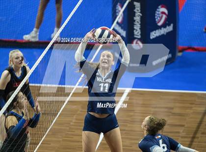 Thumbnail 3 in Valor Christian vs Legend (CHSAA 5A Championship Final) photogallery.