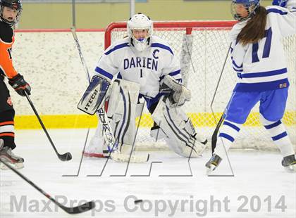 Thumbnail 3 in Darien vs. Ridgefield/Immaculate (FCIAC Final)  photogallery.