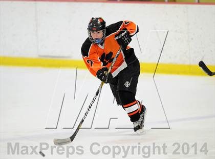 Thumbnail 2 in Darien vs. Ridgefield/Immaculate (FCIAC Final)  photogallery.