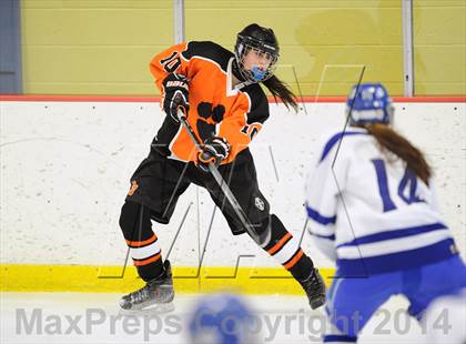 Thumbnail 3 in Darien vs. Ridgefield/Immaculate (FCIAC Final)  photogallery.