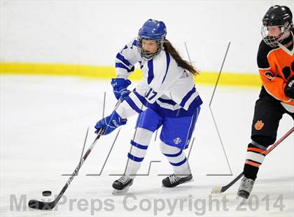 Thumbnail 2 in Darien vs. Ridgefield/Immaculate (FCIAC Final)  photogallery.