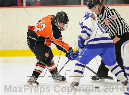 Thumbnail 1 in Darien vs. Ridgefield/Immaculate (FCIAC Final)  photogallery.