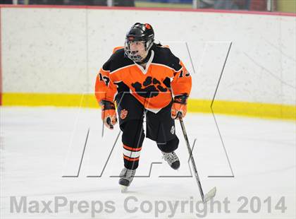 Thumbnail 2 in Darien vs. Ridgefield/Immaculate (FCIAC Final)  photogallery.