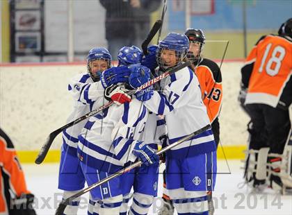 Thumbnail 3 in Darien vs. Ridgefield/Immaculate (FCIAC Final)  photogallery.