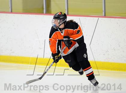 Thumbnail 2 in Darien vs. Ridgefield/Immaculate (FCIAC Final)  photogallery.