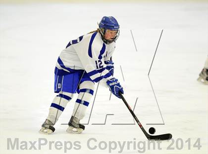 Thumbnail 2 in Darien vs. Ridgefield/Immaculate (FCIAC Final)  photogallery.