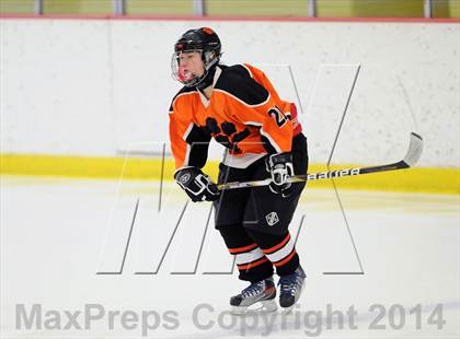 Thumbnail 2 in Darien vs. Ridgefield/Immaculate (FCIAC Final)  photogallery.