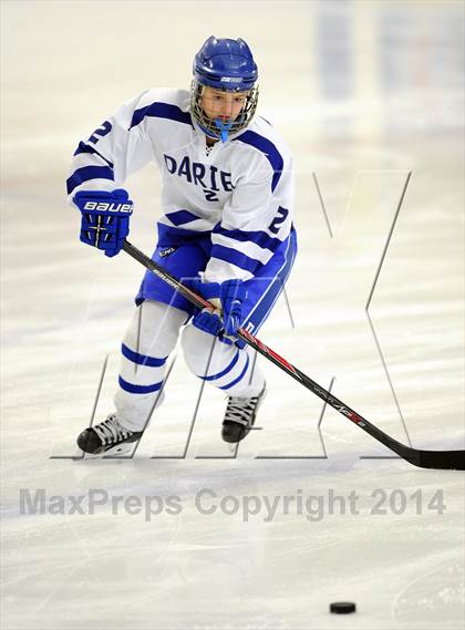 Thumbnail 3 in Darien vs. Ridgefield/Immaculate (FCIAC Final)  photogallery.