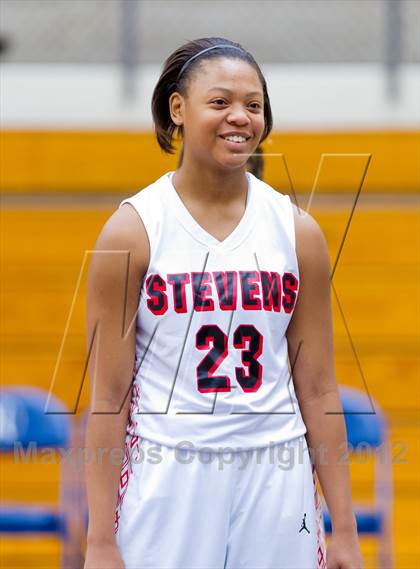 Thumbnail 3 in Stevens vs. Warren photogallery.