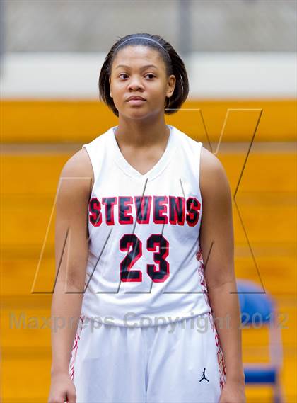 Thumbnail 1 in Stevens vs. Warren photogallery.
