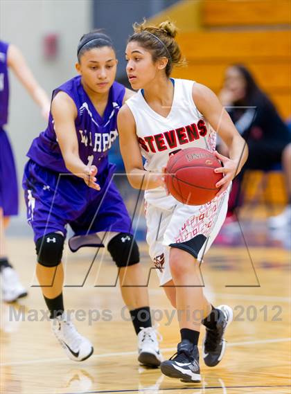 Thumbnail 2 in Stevens vs. Warren photogallery.