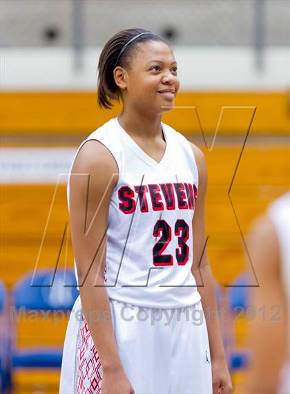 Thumbnail 2 in Stevens vs. Warren photogallery.