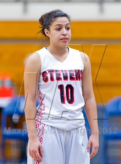 Thumbnail 3 in Stevens vs. Warren photogallery.