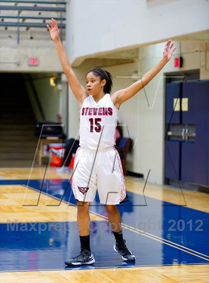 Thumbnail 2 in Stevens vs. Warren photogallery.