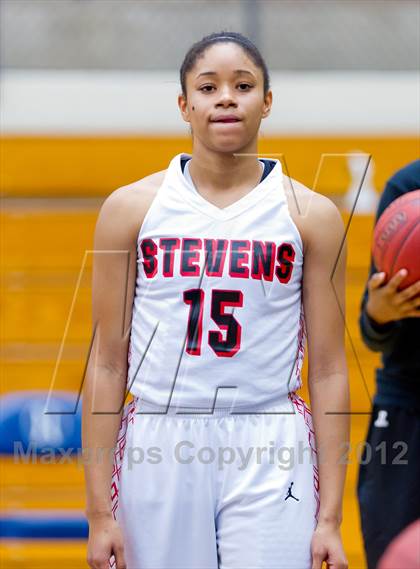 Thumbnail 1 in Stevens vs. Warren photogallery.