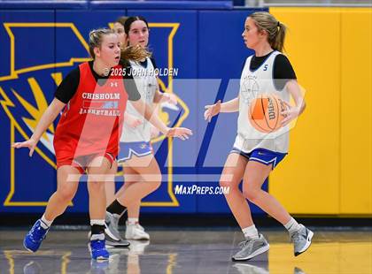 Thumbnail 1 in Chisholm @ Newkirk photogallery.