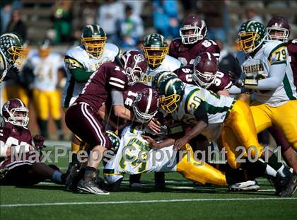 Thumbnail 3 in Ayden-Grifton vs. Swain County  (NCHSAA 1A Final) photogallery.
