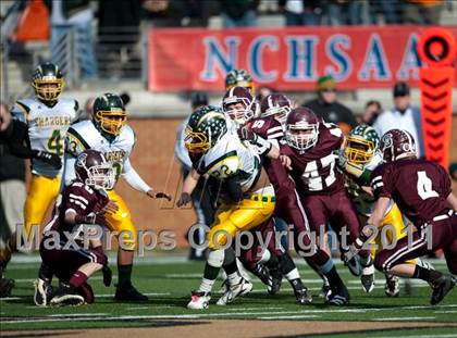 Thumbnail 3 in Ayden-Grifton vs. Swain County  (NCHSAA 1A Final) photogallery.