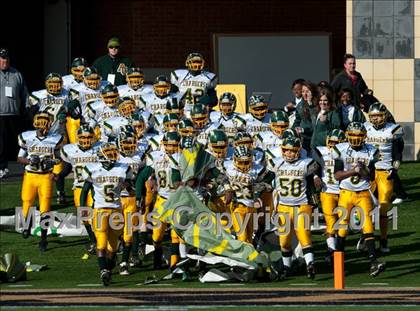 Thumbnail 2 in Ayden-Grifton vs. Swain County  (NCHSAA 1A Final) photogallery.
